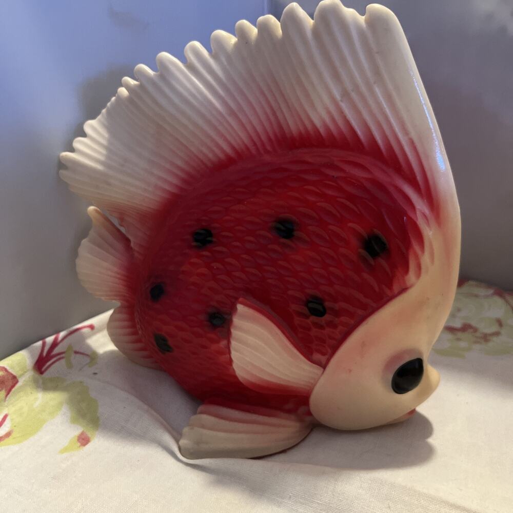 UNUSUAL Large Resin Fish Mid Century 8x8" C1970 Red Pink
